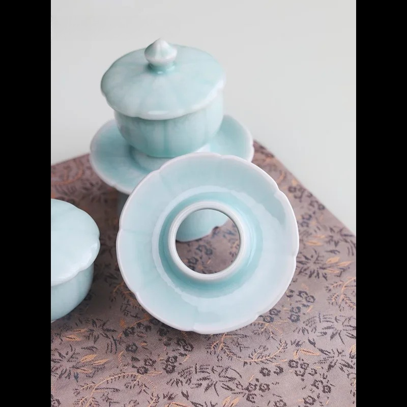 Celadon with Holy Water Cup Ce - đánh giá và giá Celadon Ceramic Cup