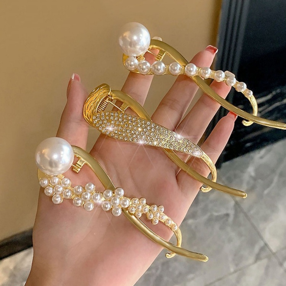 Elegant Glitter Pearl Hair Cli - đánh giá và giá Korean Girl Lifestyle